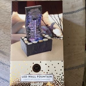 Led wall water fountain